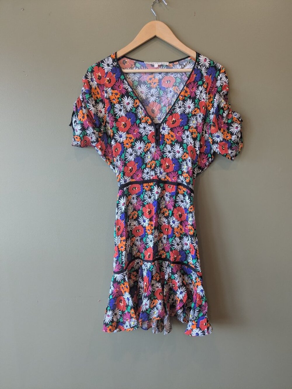 Veronica Beard Silk Dress Size 4 Multicolor Floral Ruched Sleeve Ruffled Tier